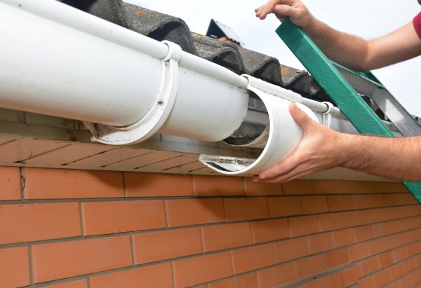 Gutter Seam Repair in Jasper